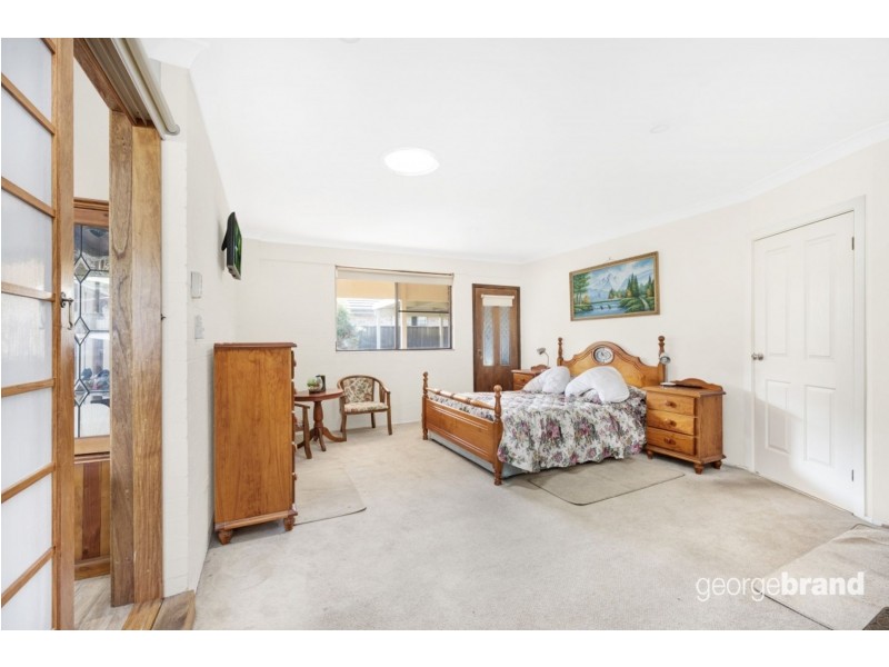 43 Pacific Highway, Lake Haven NSW 2263