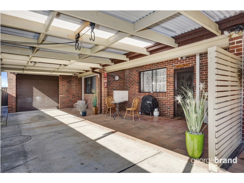 43 Pacific Highway, Lake Haven NSW 2263