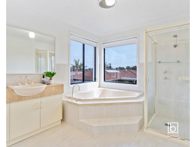4 River Gum Grove, Hamlyn Terrace NSW 2259
