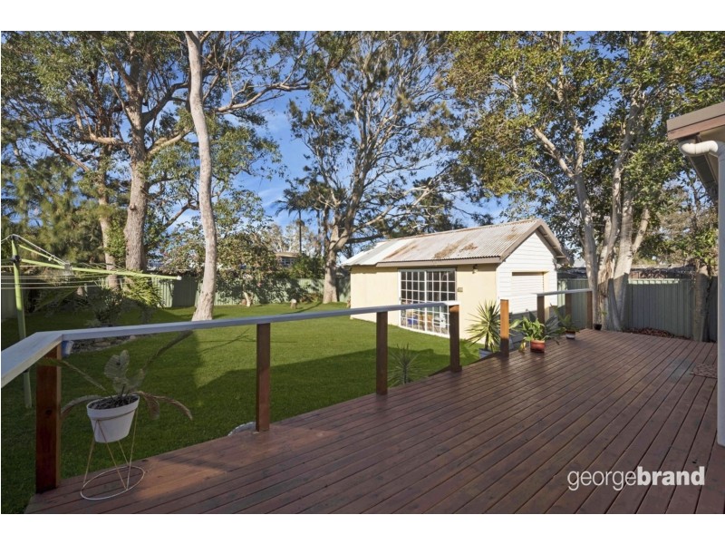 19 Wallis Ave, Canton Beach NSW 2263