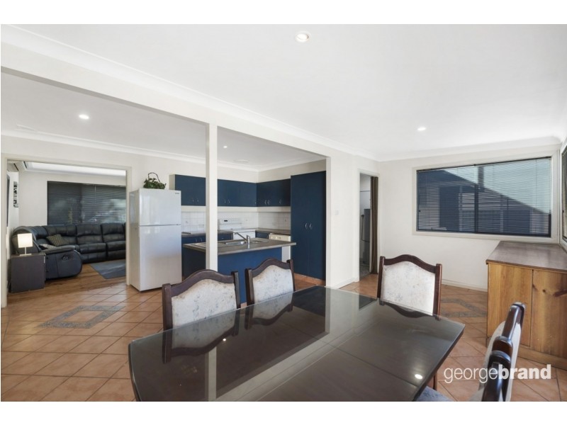 19 Wallis Ave, Canton Beach NSW 2263