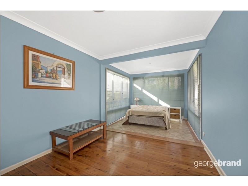 19 Wallis Ave, Canton Beach NSW 2263