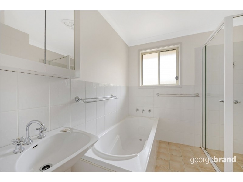 17 Camden Way, Watanobbi NSW 2259