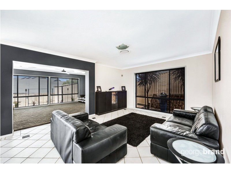 162 Roper Road, Blue Haven NSW 2262