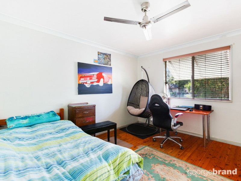 18 Laguna Parade, Berkeley Vale NSW 2261