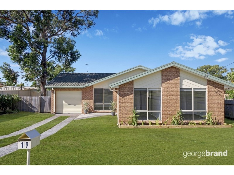 19 White Swan Avenue, Blue Haven NSW 2262