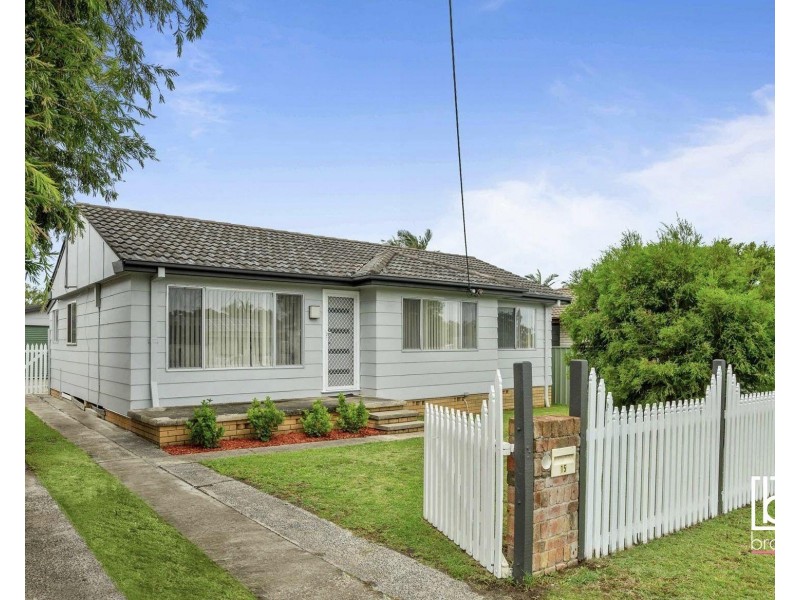 15 Westbrook Parade, Gorokan NSW 2263