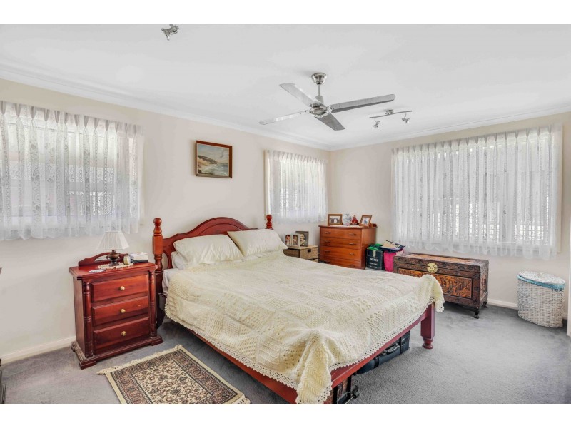 122 Diamond Head Drive, Budgewoi NSW 2262