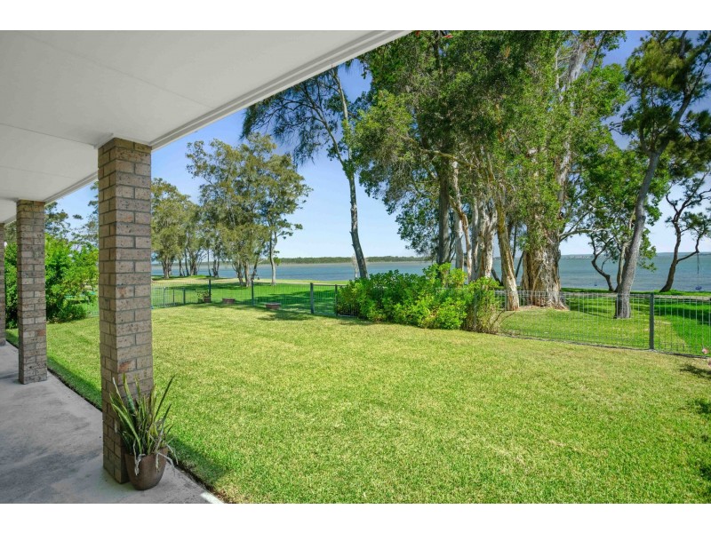 122 Diamond Head Drive, Budgewoi NSW 2262