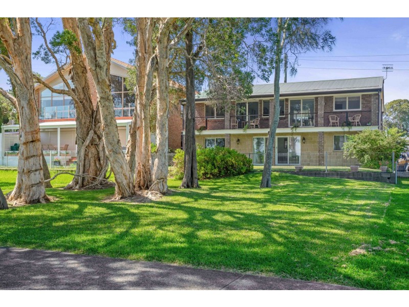 122 Diamond Head Drive, Budgewoi NSW 2262