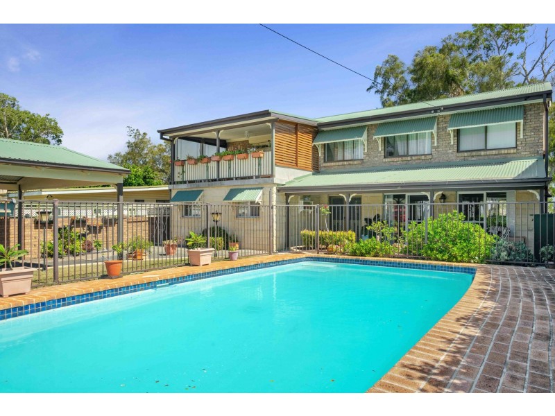 122 Diamond Head Drive, Budgewoi NSW 2262