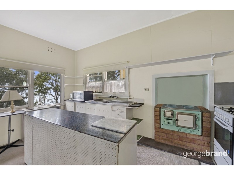 34 Tuggerawong Rd, Wyongah NSW 2259