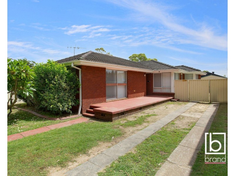 90 Griffith Street, Mannering Park NSW 2259