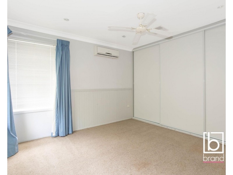 90 Griffith Street, Mannering Park NSW 2259