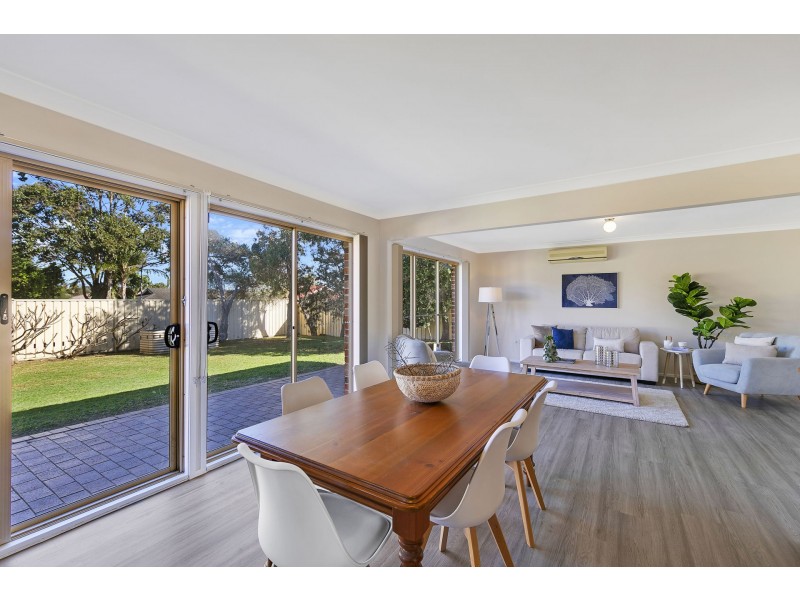 27 Dunning Avenue, Bateau Bay NSW 2261