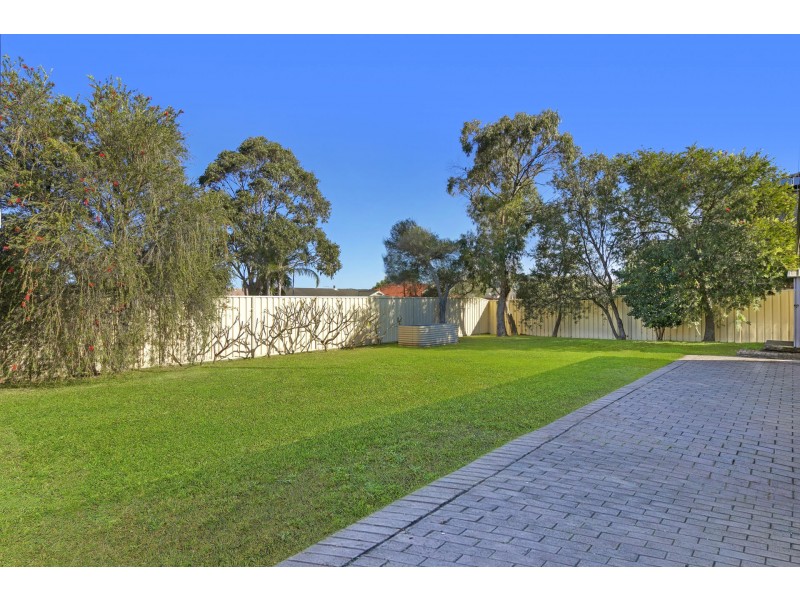 27 Dunning Avenue, Bateau Bay NSW 2261