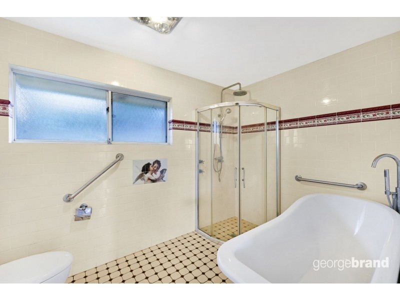 14 Wyong Road, Berkeley Vale NSW 2261