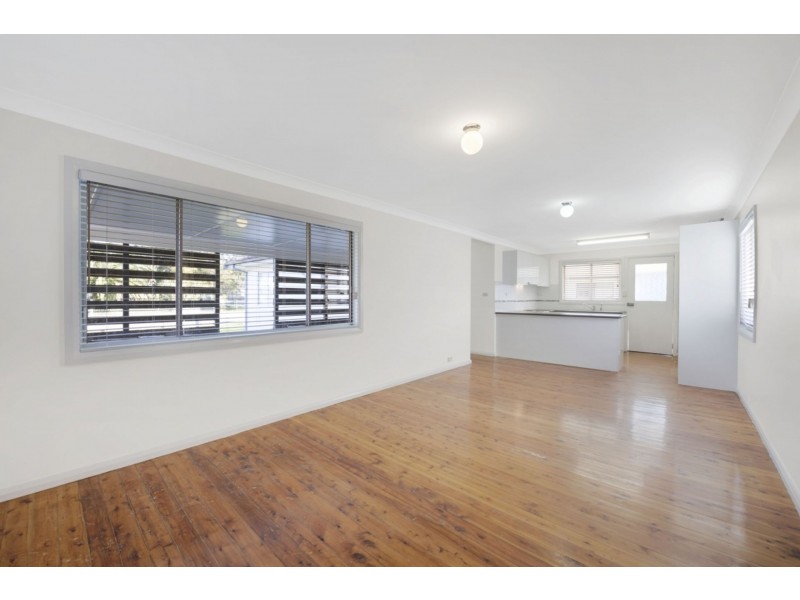 1 Taronga Avenue, San Remo NSW 2262