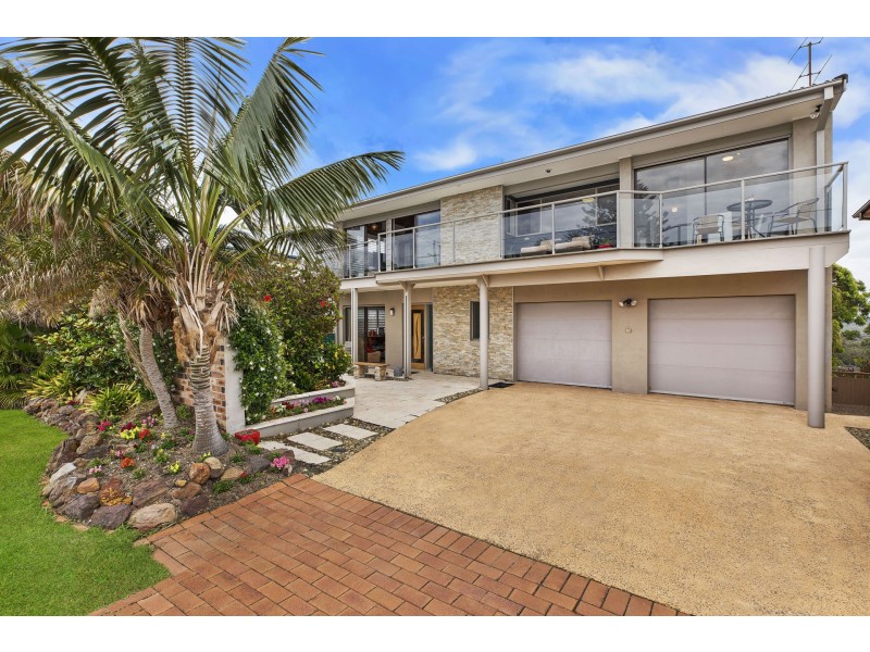 4 Pacific View Street, Forresters Beach NSW 2260