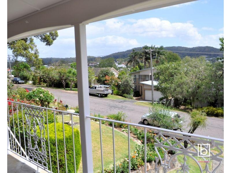 22 Hilltop Road, Wamberal NSW 2260