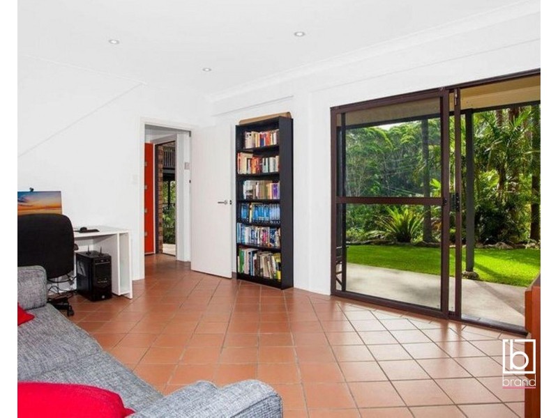 32 Surfrider Avenue, North Avoca NSW 2260