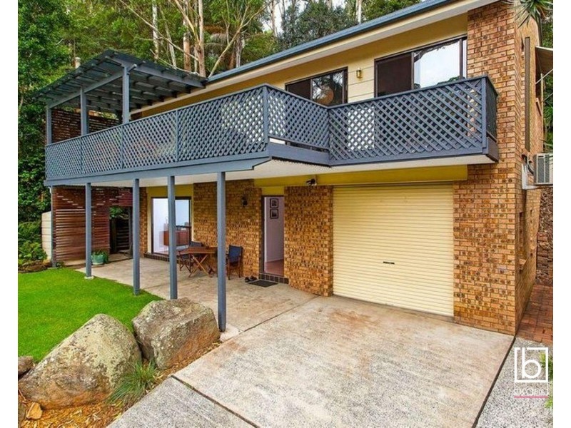 32 Surfrider Avenue, North Avoca NSW 2260