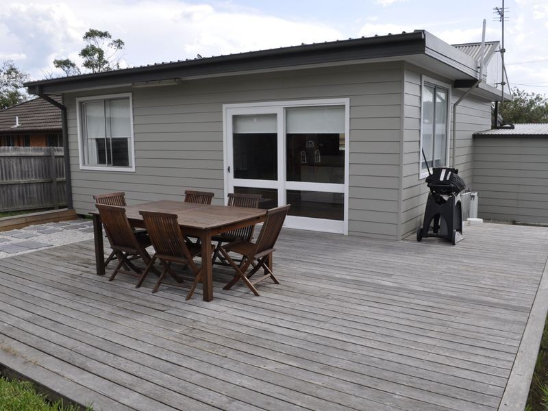 1018 The Entrance Road, Forresters Beach NSW 2260