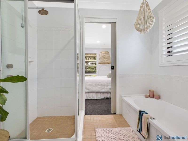 25 Whiting Avenue, Terrigal NSW 2260