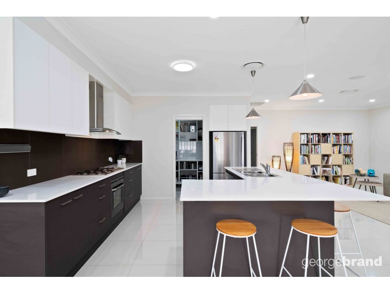 8 Fairlight Circuit, Mardi NSW 2259