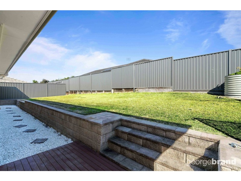 8 Fairlight Circuit, Mardi NSW 2259