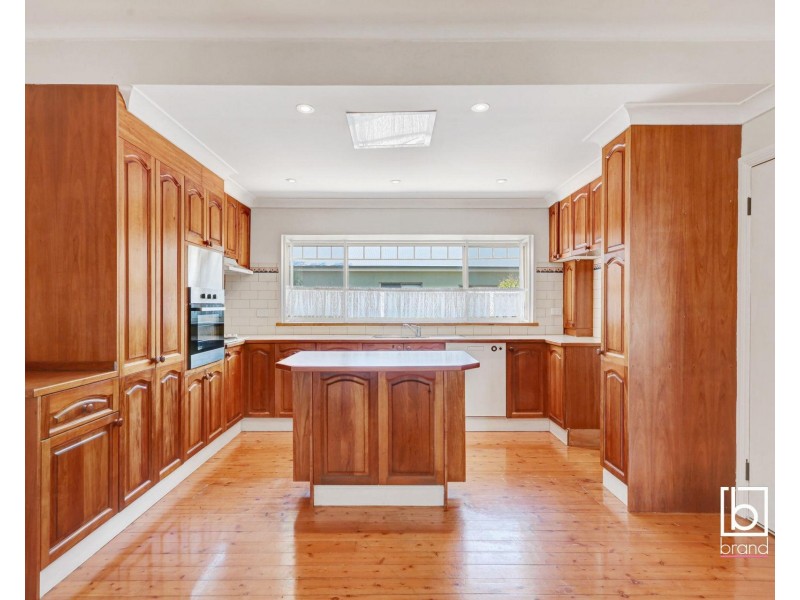 6 Marathon Street, Wyong NSW 2259