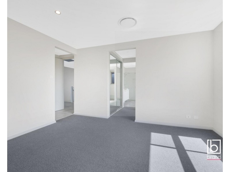 10 North Scenic Road, Forresters Beach NSW 2260