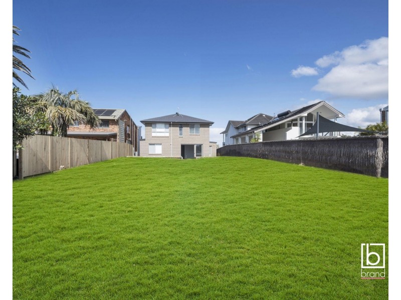10 North Scenic Road, Forresters Beach NSW 2260