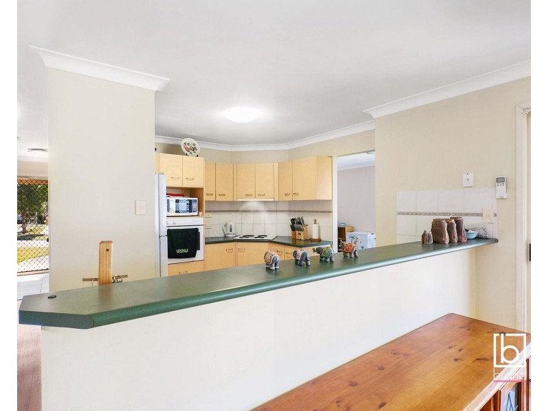16 Greenhaven Circuit, Woongarrah NSW 2259