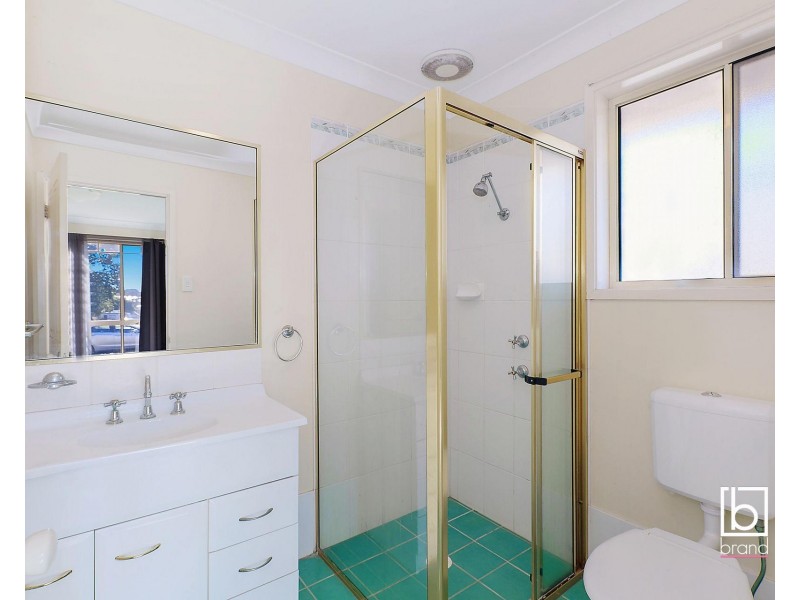 16 Greenhaven Circuit, Woongarrah NSW 2259