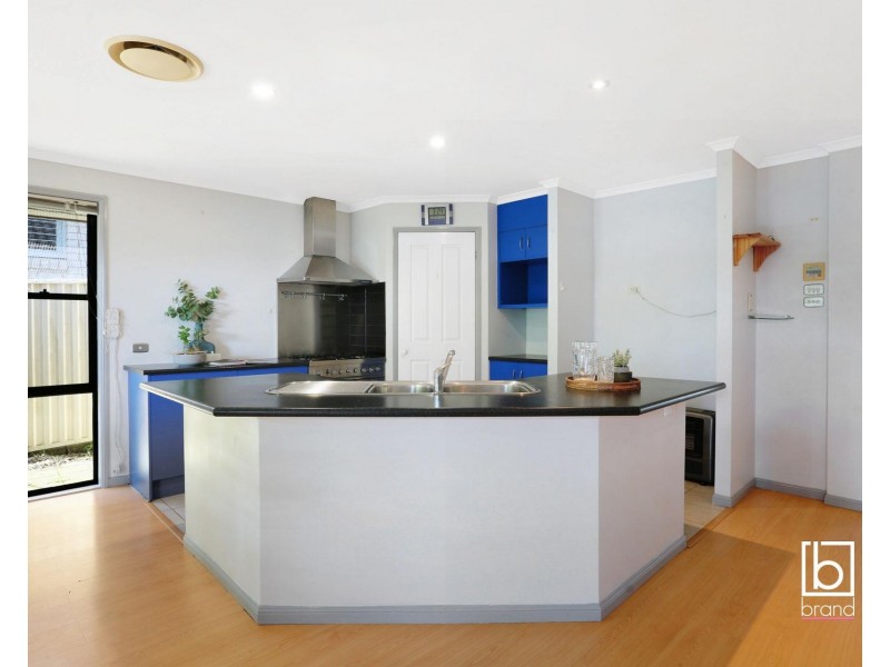 8 Foxtail Crescent, Woongarrah NSW 2259