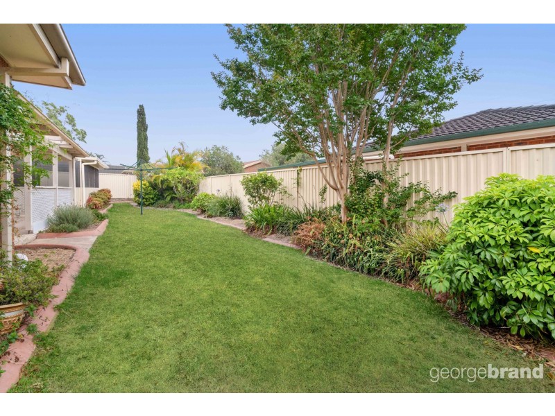 4 Applegum Place, Woongarrah NSW 2259