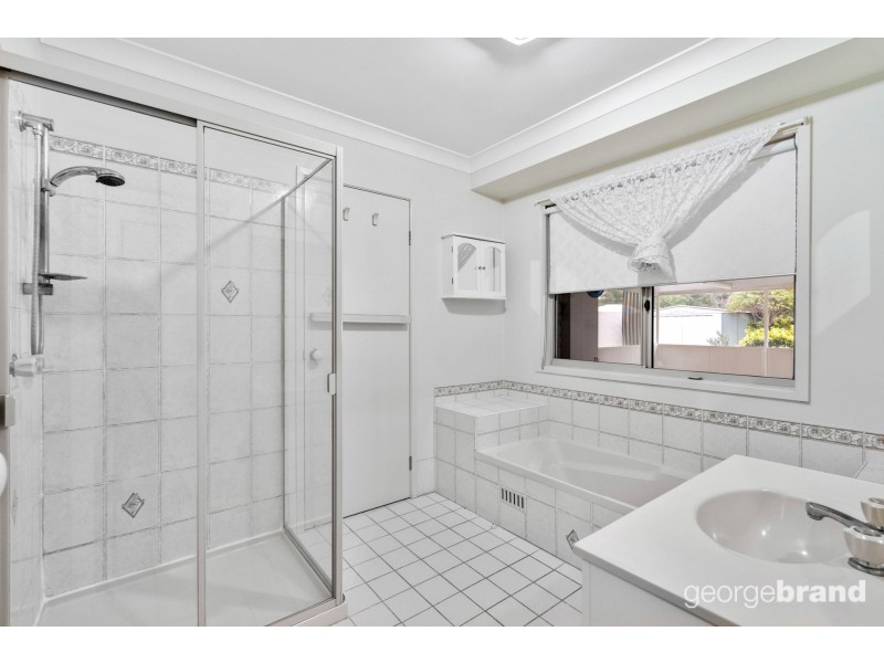 4 Applegum Place, Woongarrah NSW 2259