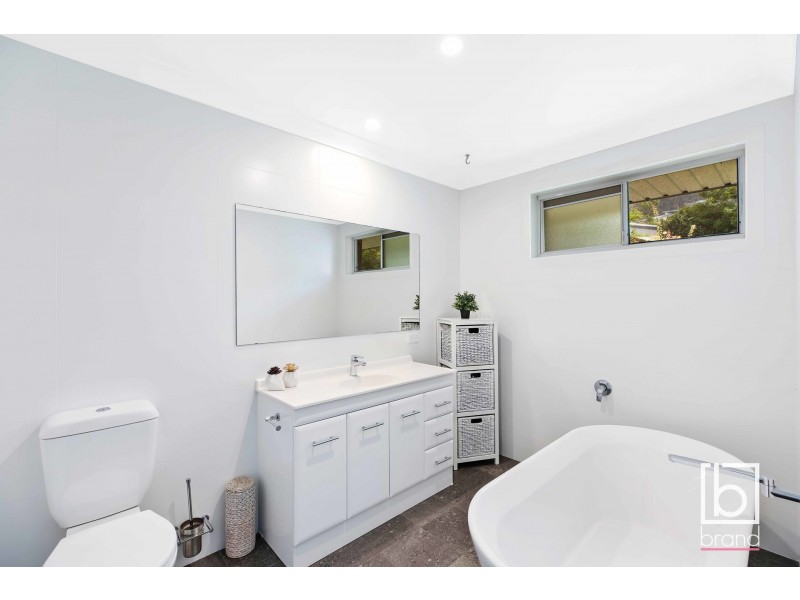 813 The Entrance Road, Wamberal NSW 2260
