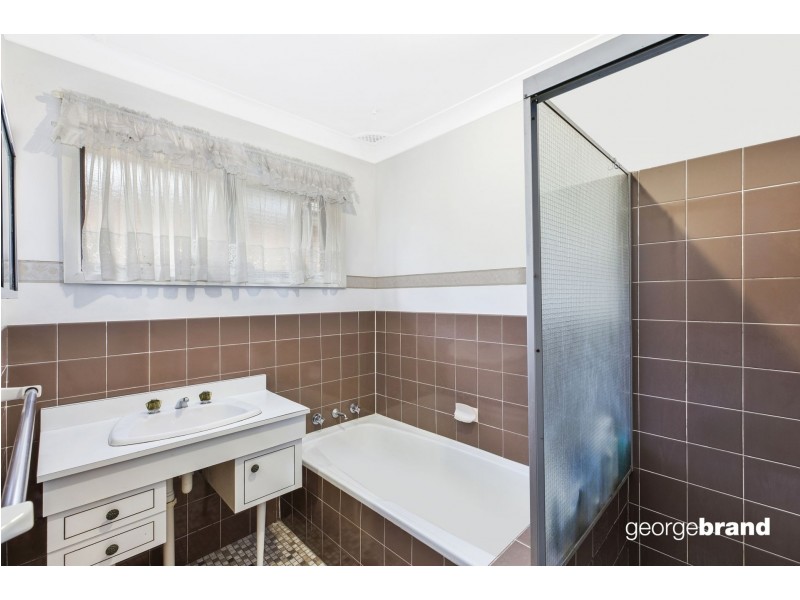 51 Barralong Road, Erina NSW 2250