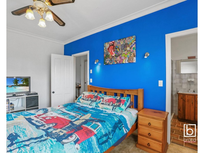 104 Griffith Street, Mannering Park NSW 2259