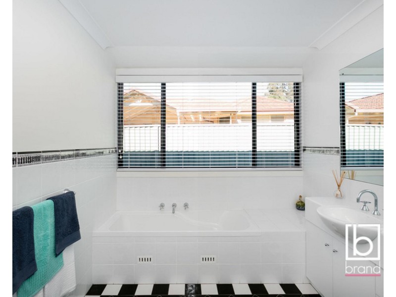 37 Avondale Road, Kanwal NSW 2259