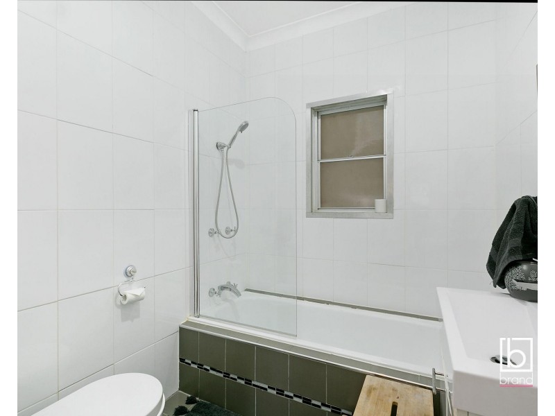 6 Allambee Crescent, Blue Haven NSW 2262