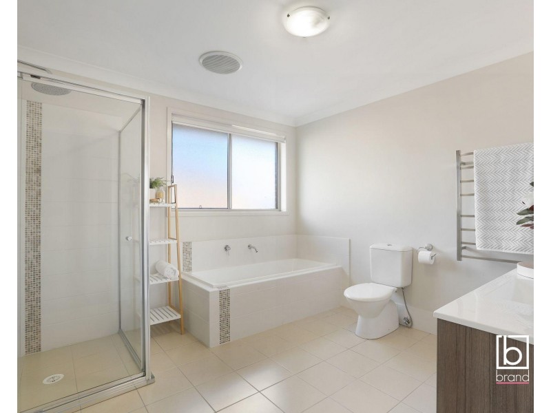 27 Ellalong Way, Woongarrah NSW 2259