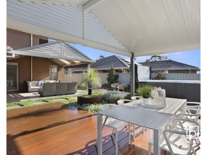 27 Ellalong Way, Woongarrah NSW 2259