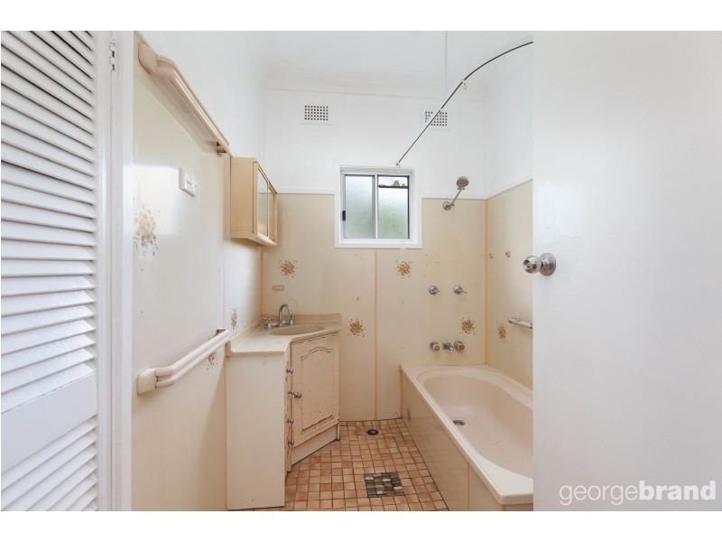 22 Canton Beach Road, Toukley NSW 2263