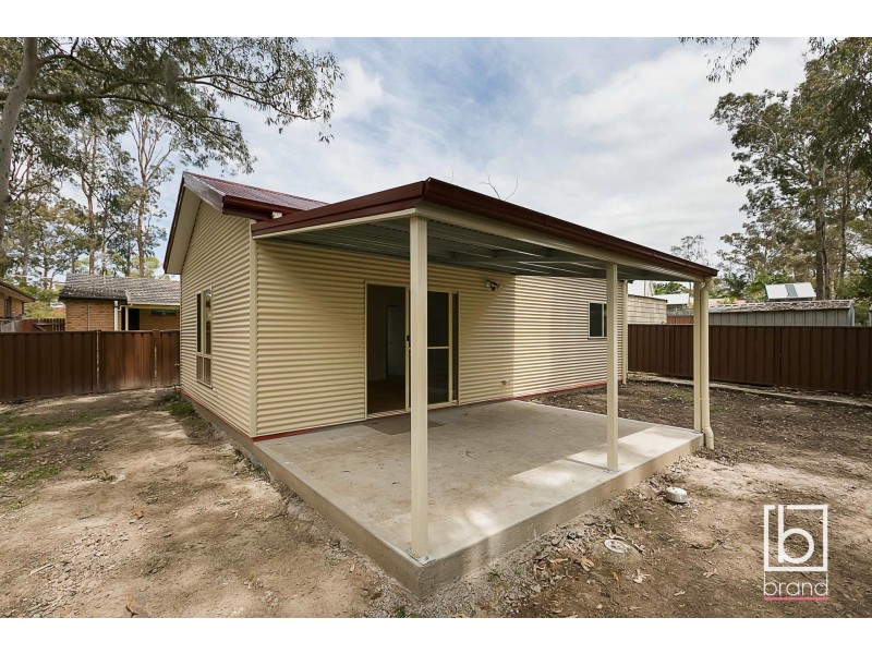 13a Una Avenue, Charmhaven NSW 2263