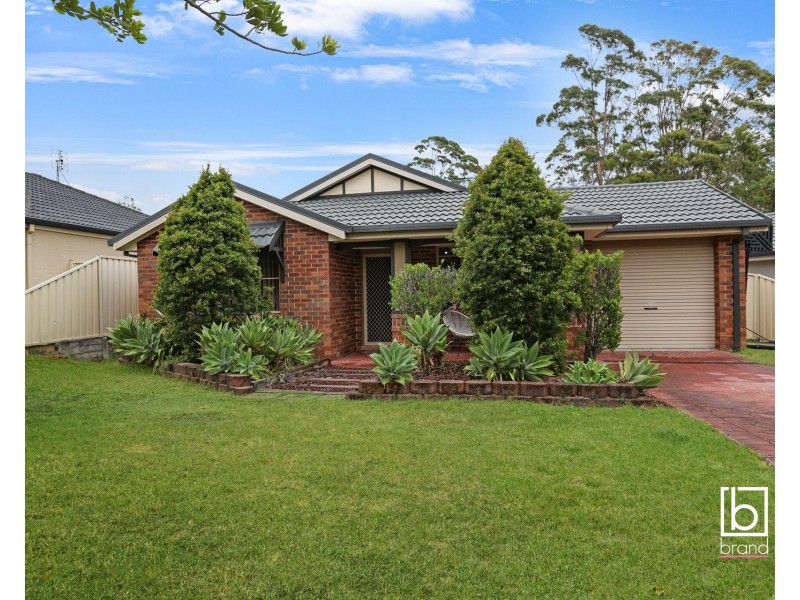 4 Bancroft Close, Blue Haven NSW 2262