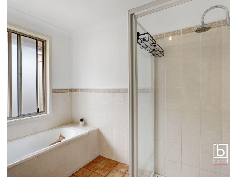 4 Bancroft Close, Blue Haven NSW 2262