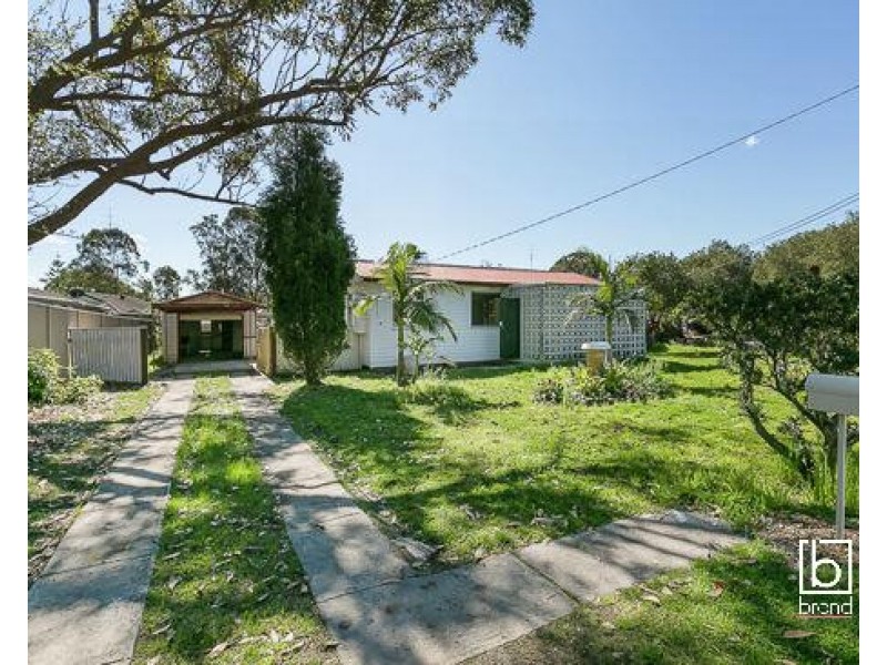 4 Spencer Road, Mannering Park NSW 2259